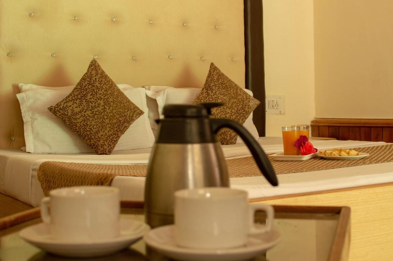 Hotel Pine Grove-Mall Road Manali  Exterior photo